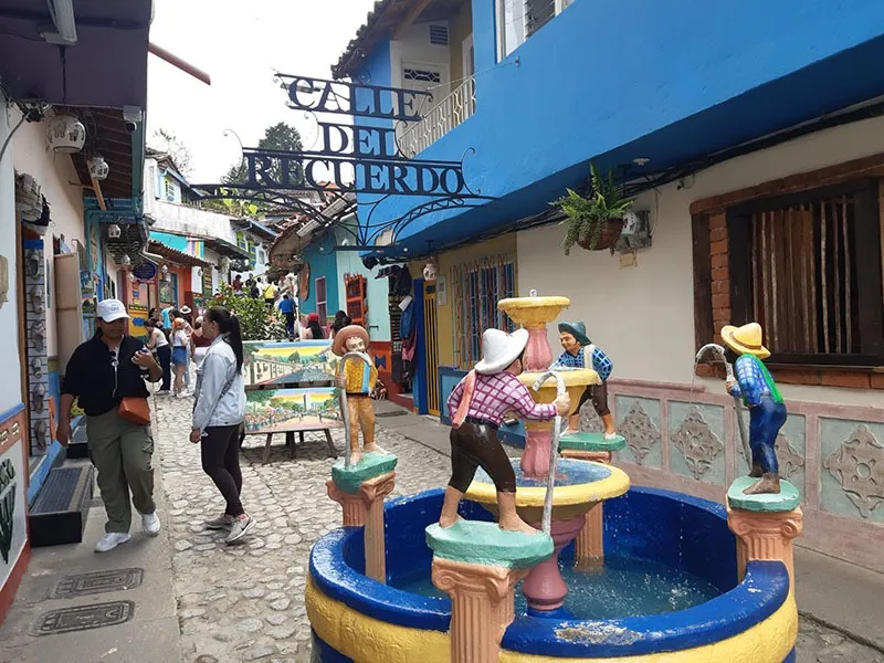 agencia de viajes en bicicleta por Colombia