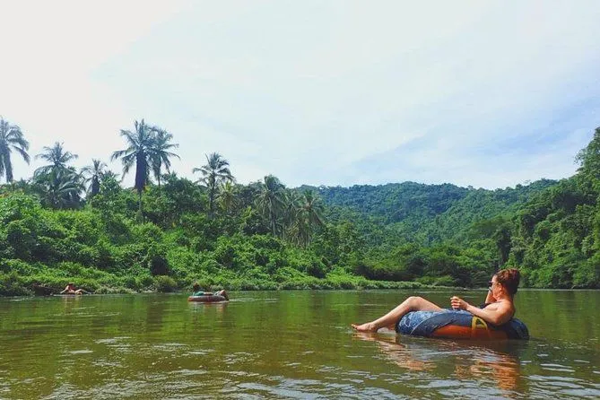 tubing en rio palomino - colombia memories